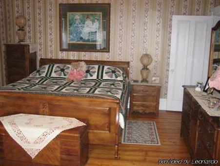 A Seafaring Maiden Bed And Breakfast Granville Ferry Номер фото